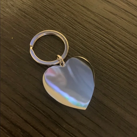 Heart-Shaped Mother & Daughter Keychain - Picture 3 of 3
